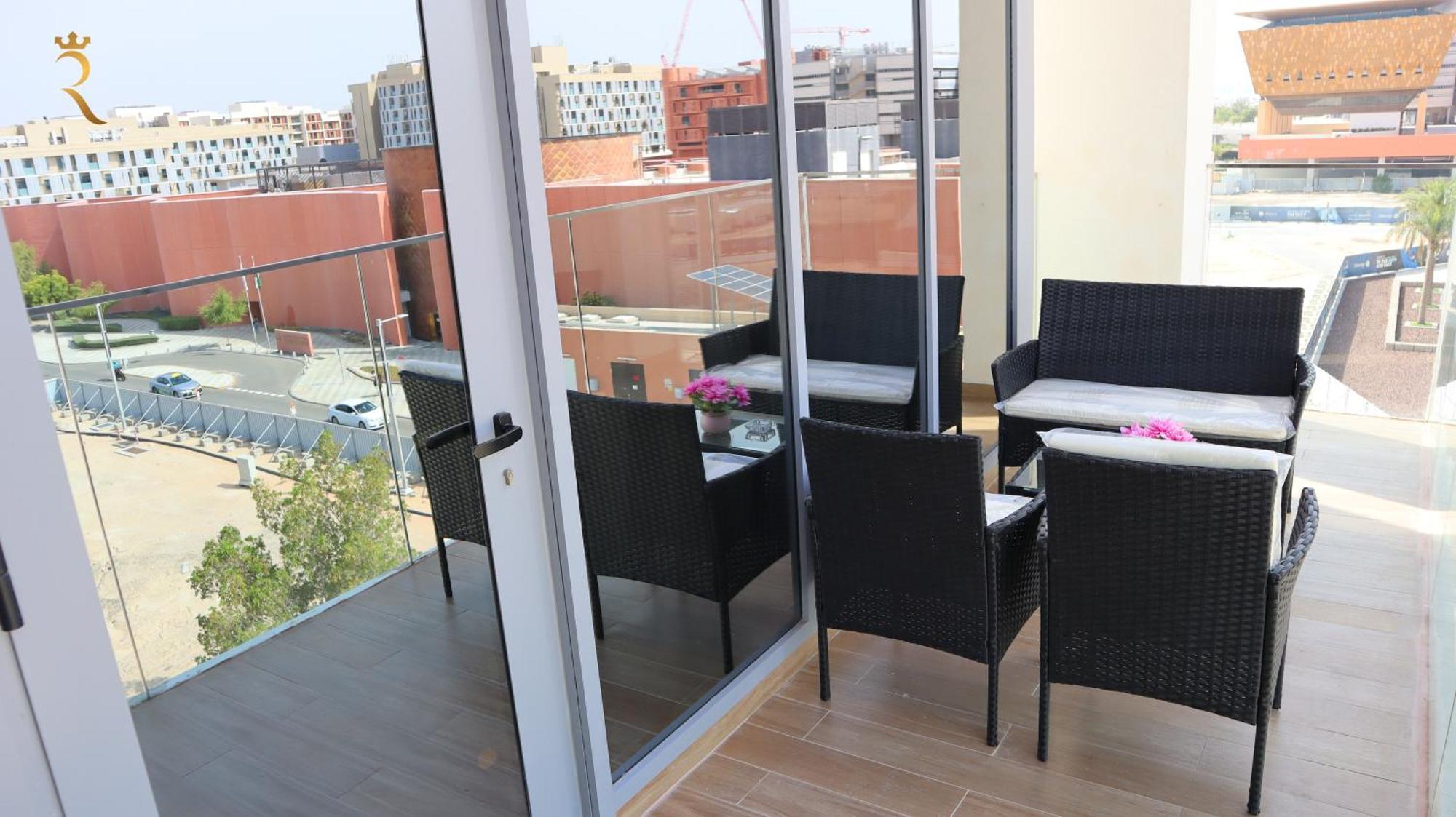 2br Hidden Gem - Masdar Appartement